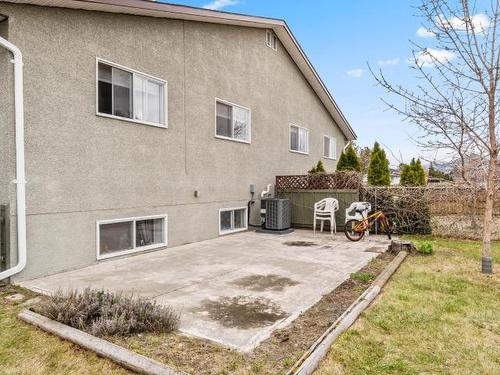 2755 Joyce Ave, Kamloops, BC - Outdoor With Exterior