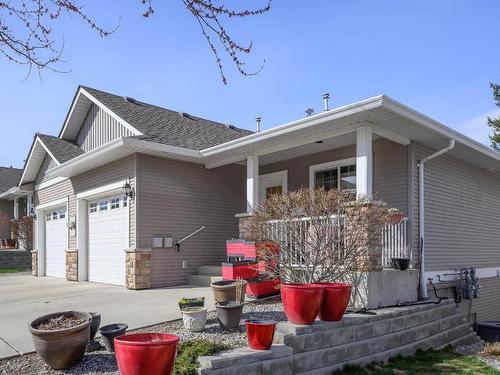 13-1855 Hillside Drive, Kamloops, BC - Outdoor With Exterior