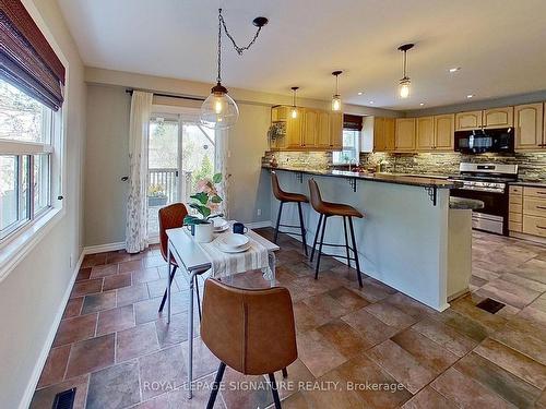 20 Redwing Pl, Toronto, ON - Indoor Photo Showing Kitchen