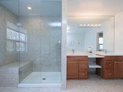 20 Redwing Pl, Toronto, ON - Indoor Photo Showing Bathroom