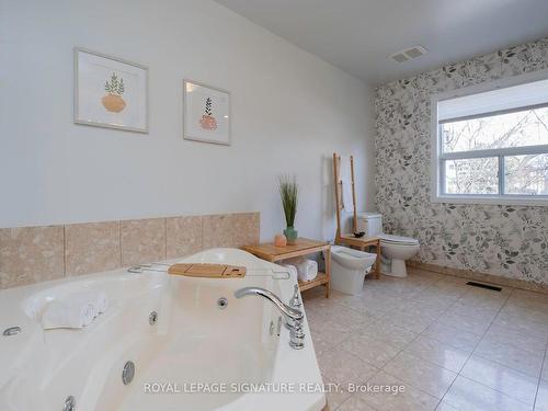 20 Redwing Pl, Toronto, ON - Indoor Photo Showing Bathroom