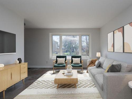 20 Redwing Pl, Toronto, ON - Indoor Photo Showing Living Room