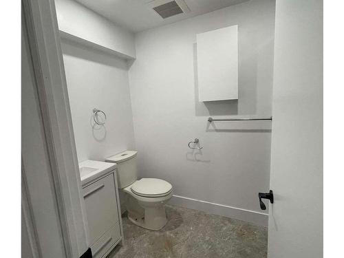Bsmt-19 Scarboro Ave, Toronto, ON - Indoor Photo Showing Bathroom
