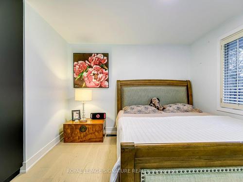 1234 Devon Rd, Oakville, ON - Indoor Photo Showing Bedroom