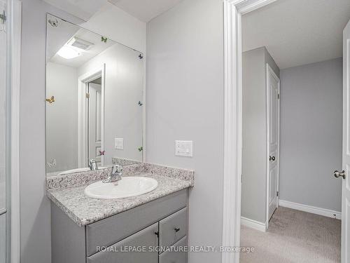 51-7768 Ascot Circ, Niagara Falls, ON - Indoor Photo Showing Bathroom