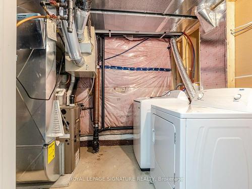 51-7768 Ascot Circ, Niagara Falls, ON - Indoor Photo Showing Laundry Room