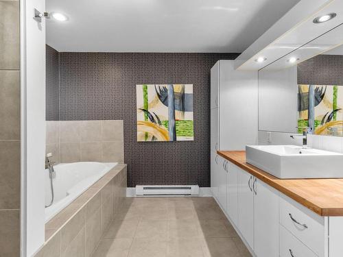 Salle de bains - 4669 Rue Berri, Montréal (Le Plateau-Mont-Royal), QC - Indoor Photo Showing Bathroom