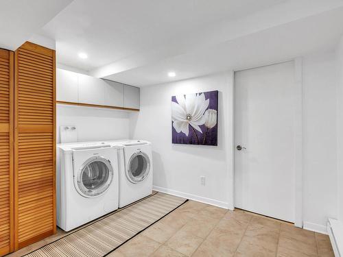 Salle de lavage - 1122 Rue De Bromont, Longueuil (Le Vieux-Longueuil), QC - Indoor Photo Showing Laundry Room