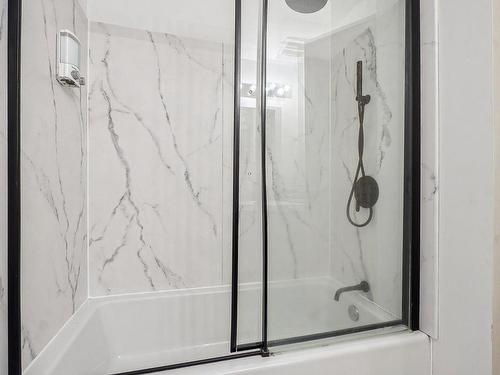 Bathroom - 201-120B Rue Du Mont-Plaisant, Mont-Tremblant, QC - Indoor Photo Showing Bathroom