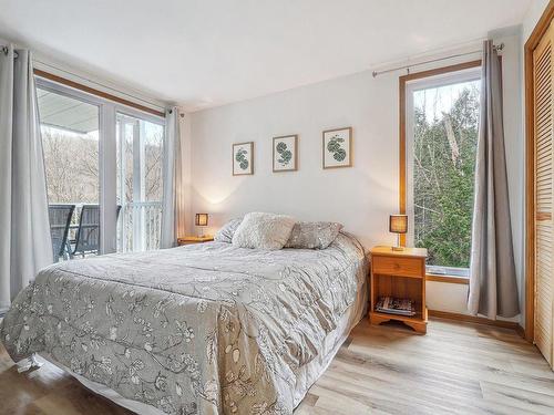 Master bedroom - 201-120B Rue Du Mont-Plaisant, Mont-Tremblant, QC - Indoor Photo Showing Bedroom