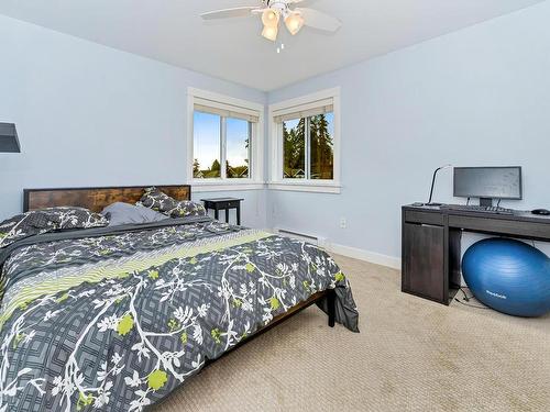 2328 Chilco Rd, View Royal, BC - Indoor Photo Showing Bedroom