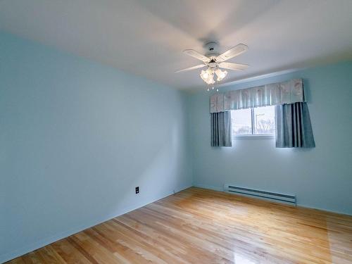 Bedroom - 274 Rue Choquette, Beloeil, QC - Indoor Photo Showing Other Room