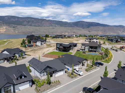 20-260 Rue Cheval Noir, Kamloops, BC - Outdoor With Body Of Water With Facade With View