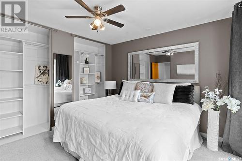 2710 Clarence Avenue S, Saskatoon, SK - Indoor Photo Showing Bedroom