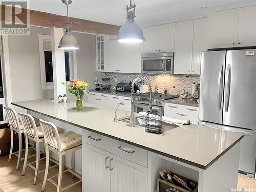 307 B Currie Avenue, Round Lake, SK - Indoor Photo Showing Kitchen With Upgraded Kitchen