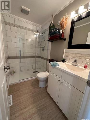 307 B Currie Avenue, Round Lake, SK - Indoor Photo Showing Bathroom