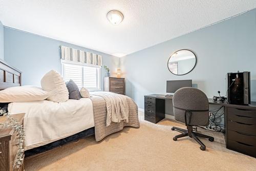 135 Theodore Drive, Hamilton, ON - Indoor Photo Showing Bedroom