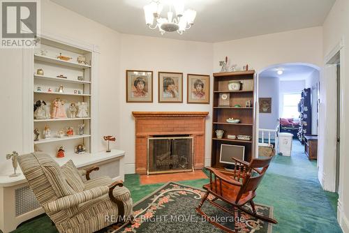 11 Tecumseth Street, Orillia, ON - Indoor Photo Showing Living Room With Fireplace