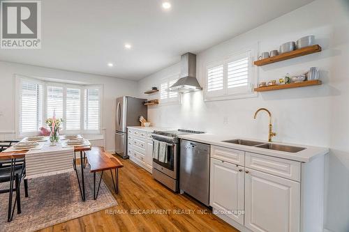 14 Northdale Street, London, ON - Indoor Photo Showing Kitchen With Double Sink With Upgraded Kitchen