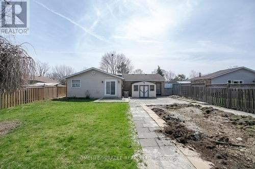 16 Finchley Cres, Brampton, ON - Outdoor