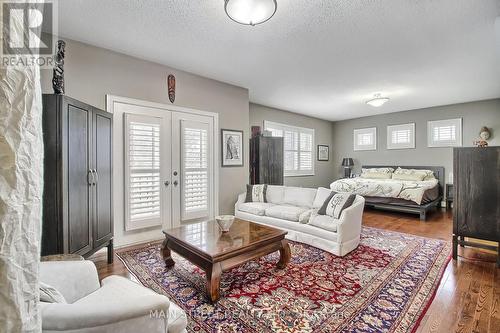 60 Country Club Drive, King, ON - Indoor Photo Showing Living Room