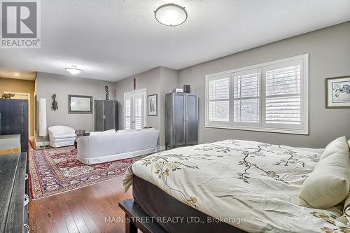 60 Country Club Drive, King, ON - Indoor Photo Showing Bedroom