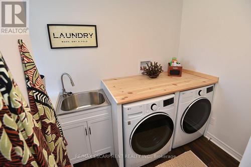 908 Church St, Pelham, ON - Indoor Photo Showing Laundry Room