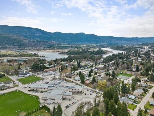 632 10Th Avenue, Castlegar, BC - Outdoor With View