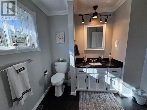5933 Kurjata Road, Chetwynd, BC - Indoor Photo Showing Bathroom