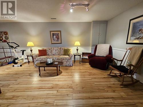 5933 Kurjata Road, Chetwynd, BC - Indoor Photo Showing Living Room
