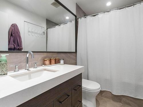 1707-1191 Sunset Drive, Kelowna, BC - Indoor Photo Showing Bathroom