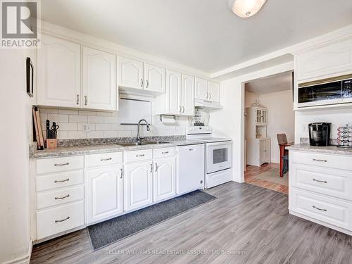 616 Canfield Pl, Shelburne, ON - Indoor Photo Showing Kitchen