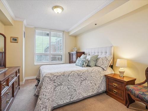 100 Burloak Drive|Unit #2315, Burlington, ON - Indoor Photo Showing Bedroom