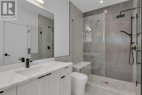 2834 Copper Ridge Drive, West Kelowna, BC - Indoor Photo Showing Bathroom