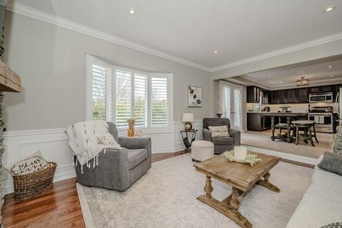1518 Cottontree Drive, Burlington, ON - Indoor Photo Showing Living Room