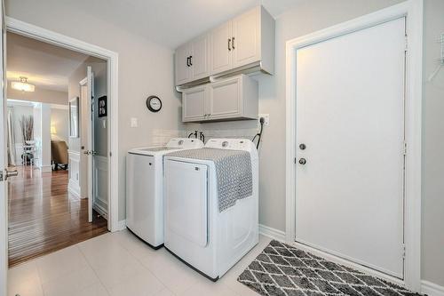 1518 Cottontree Drive, Burlington, ON - Indoor Photo Showing Bathroom