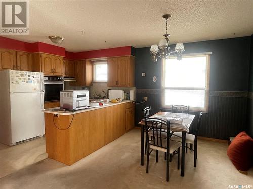 1623 Macpherson Avenue, Regina, SK - Indoor Photo Showing Kitchen