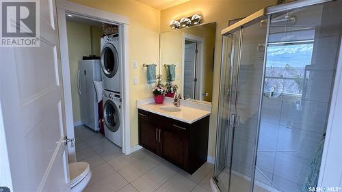 404 2300 Broad Street, Regina, SK - Indoor Photo Showing Laundry Room