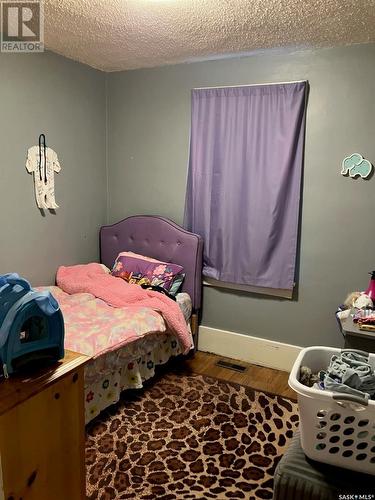 1547 Montague Street, Regina, SK - Indoor Photo Showing Bedroom