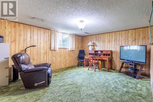 20 Bunker Hill Drive, Hamilton, ON - Indoor Photo Showing Other Room