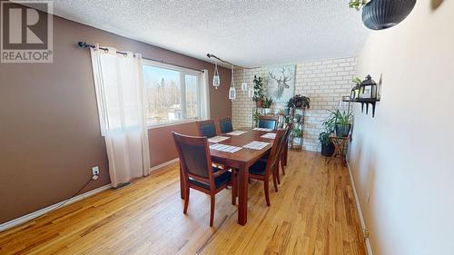 9212 Pollon Avenue, Hudsons Hope, BC - Indoor Photo Showing Dining Room