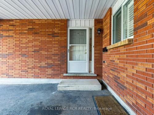 18-1030 Colborne St E, Brantford, ON - Outdoor With Exterior