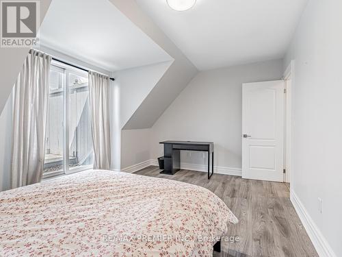 10 St Annes Road, Toronto, ON - Indoor Photo Showing Bedroom