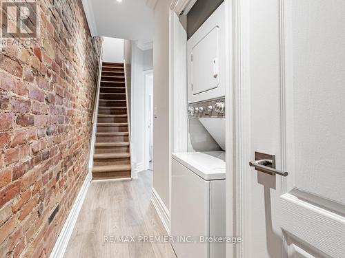 10 St Annes Rd, Toronto, ON - Indoor Photo Showing Laundry Room