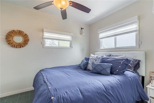 793 Lakeshore Road, Selkirk, ON - Indoor Photo Showing Bedroom