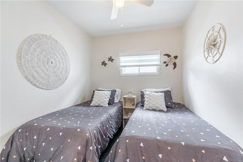 793 Lakeshore Road, Selkirk, ON - Indoor Photo Showing Bedroom