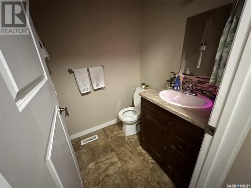 309 Angus Street, Regina, SK - Indoor Photo Showing Bathroom