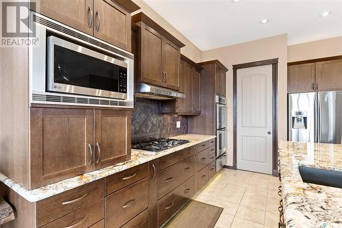 4350 Sandpiper Crescent E, Regina, SK - Indoor Photo Showing Kitchen With Upgraded Kitchen