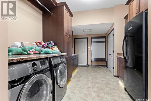 4350 Sandpiper Crescent E, Regina, SK - Indoor Photo Showing Laundry Room