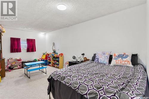 107 7Th Avenue W, Watrous, SK - Indoor Photo Showing Bedroom